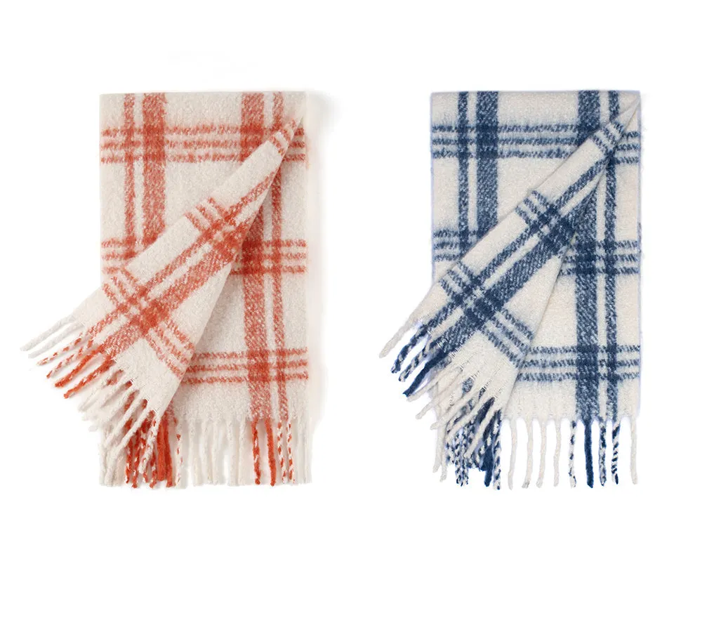 Soft Checked Fringed Scarf