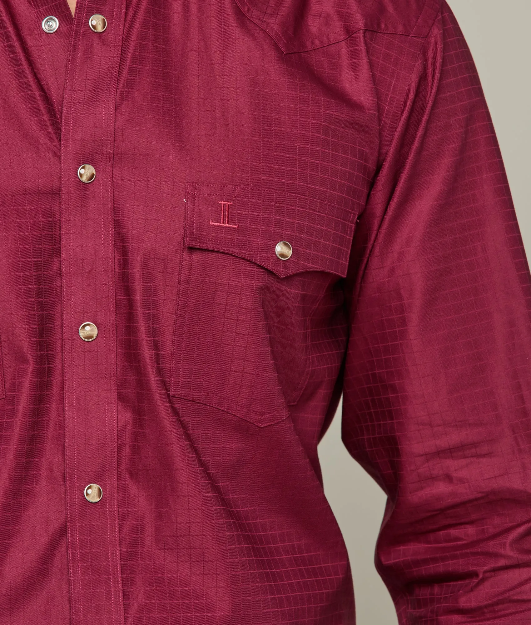 Square Dobby Shirt :: Burgundy